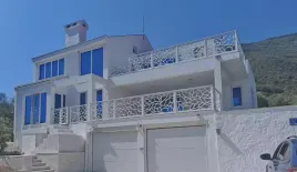 Дом за 899 000 евро в Дженовичах, Черногория