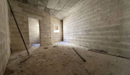 Квартира за 450 000 евро в Корми, Мальта