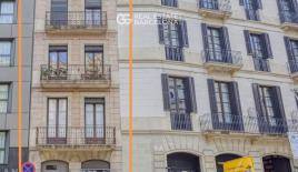 Доходный дом за 2 700 000 евро в Барселоне, Испания