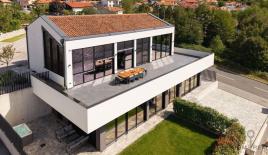 Дом за 994 000 евро в Сежане, Словения