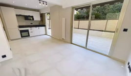 Квартира за 260 000 евро в Каннах, Франция