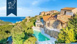 Вилла за 2 850 000 евро в Порто Черво, Италия