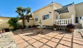 Шале за 1 750 евро за месяц в Торревьехе, Испания