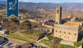 Отель, гостиница за 7 800 000 евро в Ареццо, Италия