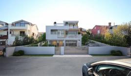 Вилла в Умаге, Хорватия (цена по запросу)