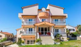 Отель, гостиница за 2 178 000 евро в Пуле, Хорватия