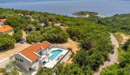 Вилла за 850 000 евро в Врбнике, Хорватия