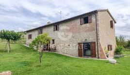 Дом за 380 000 евро в Тоди, Италия