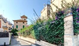 Отель, гостиница за 1 600 000 евро в Барселоне, Испания