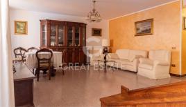 Апартаменты за 430 000 евро в Орвието, Италия