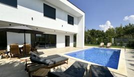 Дом за 495 000 евро в Ровини, Хорватия