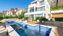 Вилла за 2 300 000 евро в Режевичах, Черногория