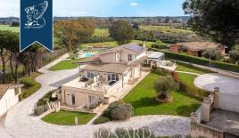 Вилла в Риме, Италия (цена по запросу)