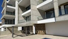 Квартира за 695 000 евро в Айос-Атанасиосе, Кипр