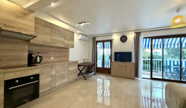 Квартира за 348 000 евро в Каннах, Франция