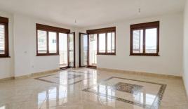 Квартира за 294 500 евро в Бечичи, Черногория