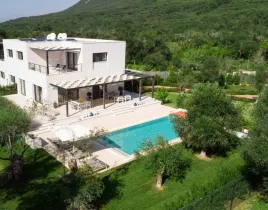 Вилла за 1 950 000 евро на Корфу, Греция