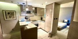 Студия в Дубае, ОАЭ - Фото