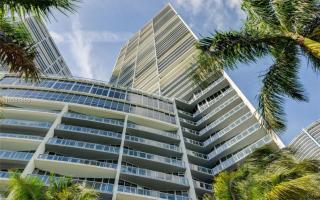 Апартаменты за 627 566 евро в Майами, США