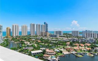 Пентхаус за 1 801 539 евро в Майами, США