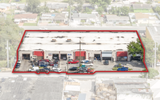 Коммерческая недвижимость за 2 745 120 евро в Майами, США