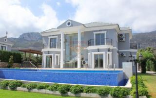 Дом за 758 047 евро в Кирении, Кипр