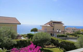 Вилла за 250 000 евро в Диаманте, Италия