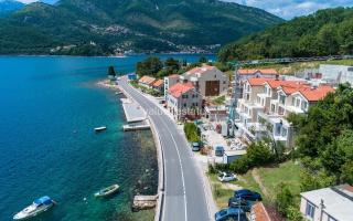 Квартира за 340 000 евро в Тивате, Черногория