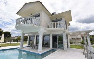 Вилла за 2 900 000 евро на Халкидиках, Греция