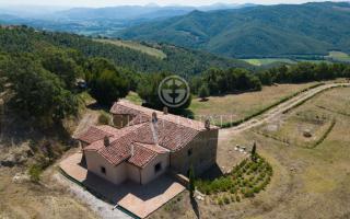 Дом за 2 000 000 евро в Читта-ди-Кастелло, Италия