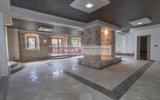 Коммерческая недвижимость за 320 000 евро в Херцег-Нови, Черногория