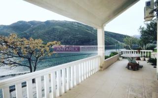 Вилла за 1 470 000 евро в Лепетани, Черногория