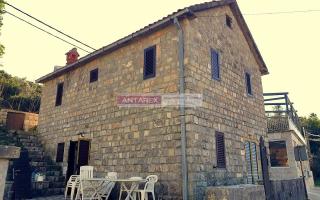 Вилла за 370 000 евро на полуострове Луштица, Черногория