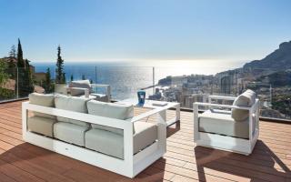 Вилла за 5 900 000 евро в Рокбрюн-Кап-Мартен, Франция