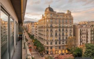 Квартира в Барселоне, Испания (цена по запросу)
