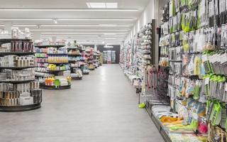 Коммерческая недвижимость за 2 750 000 евро в Птуе, Словения