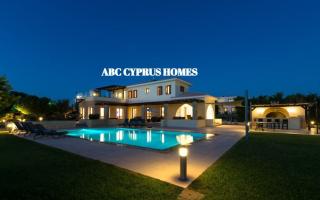 Вилла за 1 695 000 евро в Пафосе, Кипр