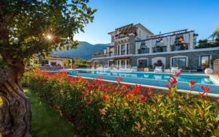 Вилла за 3 800 000 евро в Элунде, Греция