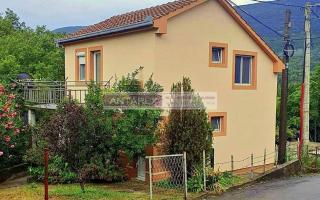 Вилла за 120 000 евро в Игало, Черногория