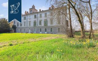 Вилла за 1 550 000 евро в Павии, Италия