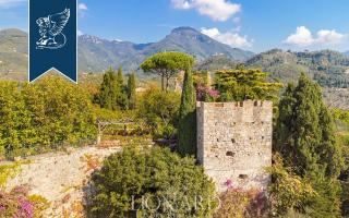 Замок за 4 600 000 евро в Камайоре, Италия