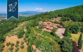 Вилла в Ареццо, Италия (цена по запросу)