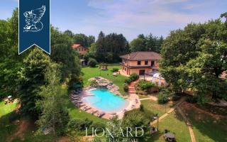 Отель, гостиница за 3 900 000 евро в Монце, Италия