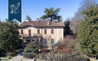 Вилла в Милане, Италия (цена по запросу)