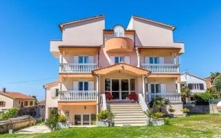 Отель, гостиница за 2 178 000 евро в Пуле, Хорватия