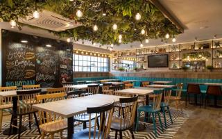 Коммерческая недвижимость за 395 000 евро в Барселоне, Испания