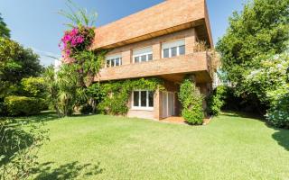 Дом за 2 950 000 евро в Барселоне, Испания