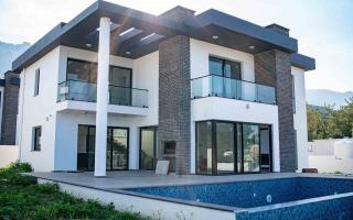 Вилла за 878 631 евро в Кирении, Кипр