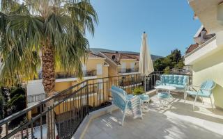 Апартаменты за 400 000 евро в Херцег-Нови, Черногория