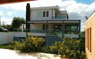 Вилла за 1 200 000 евро в Лутраки, Греция